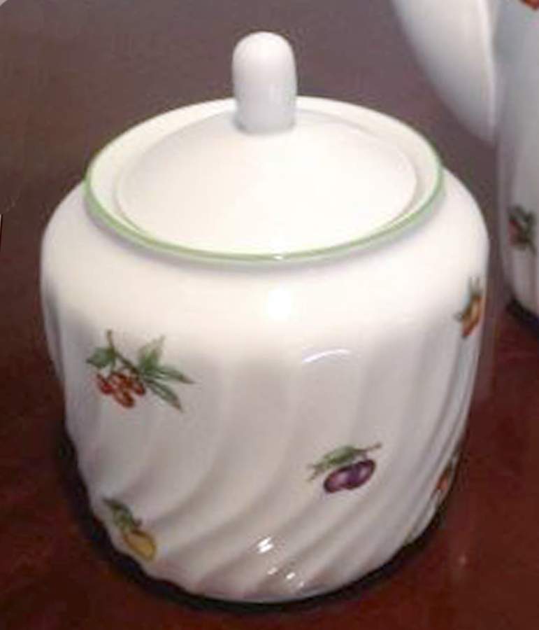 12935 Sugar Bowl & Lid by Ginori 1735-1