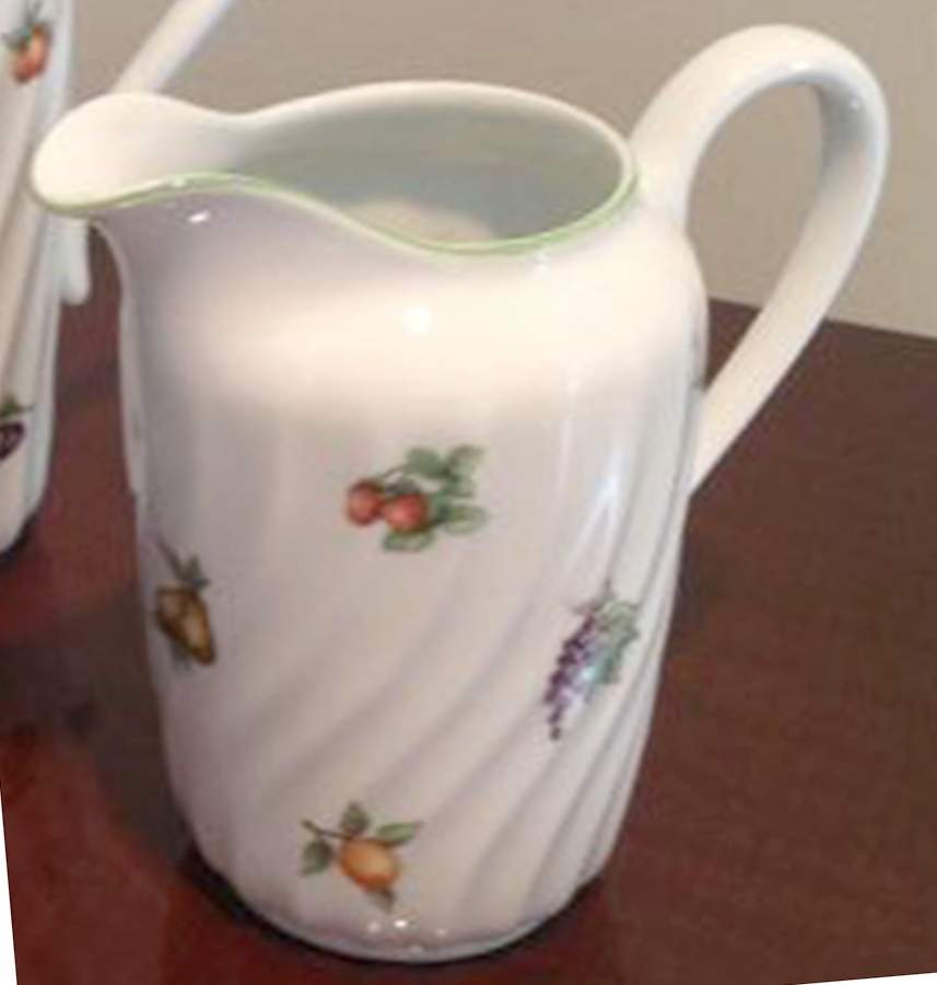 12935 Creamer by Ginori 1735-1