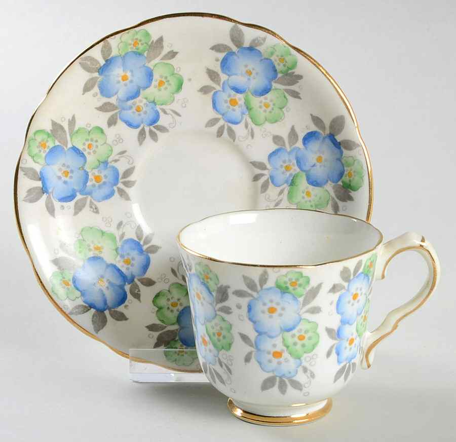 8911 Footed Demitasse Cup & Saucer Set by Gladstone-1
