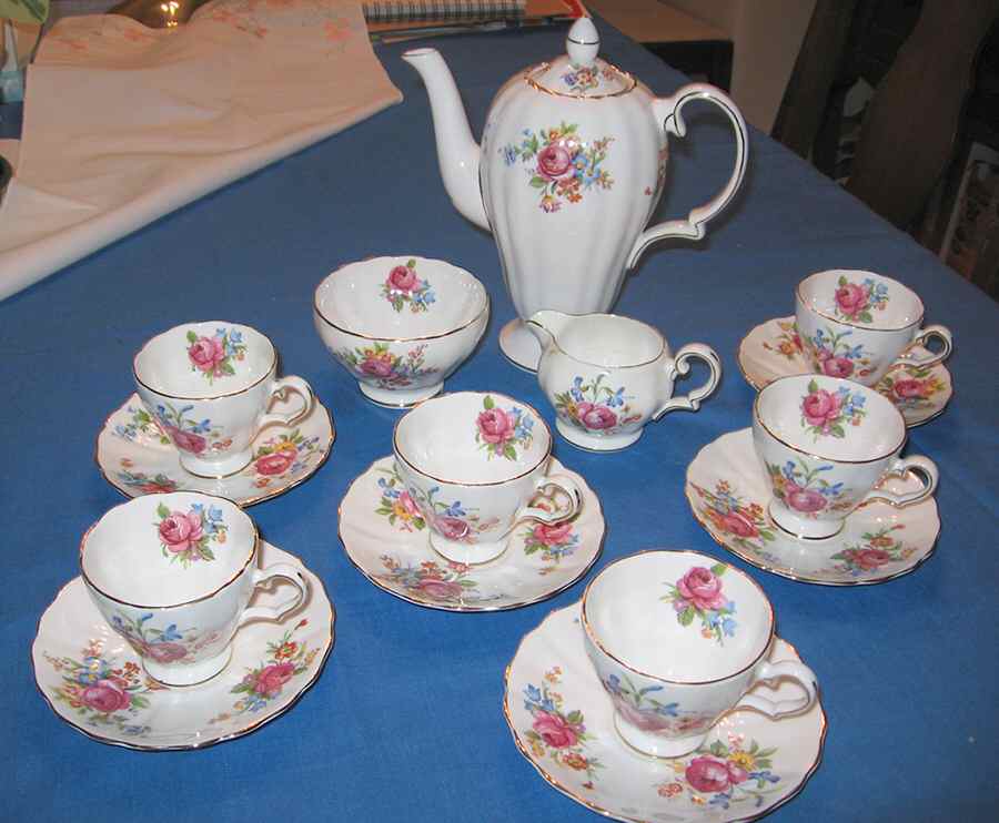 GRO75 Footed Cup by Grosvenor-1