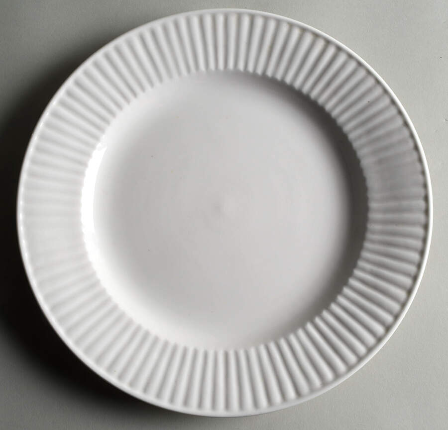 GID331 Dinner Plate by Gibson Designs-1