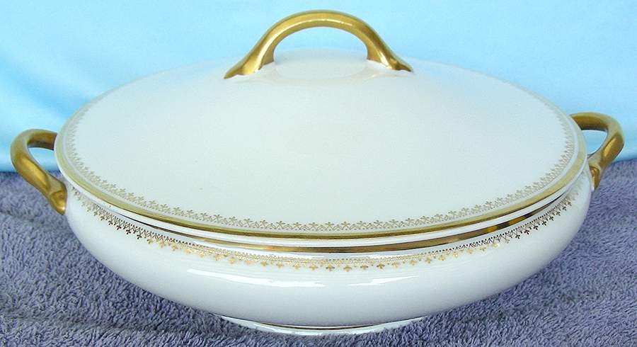 GDA474 Round Covered Vegetable by Gerard, Dufraisseix & Abbot-1
