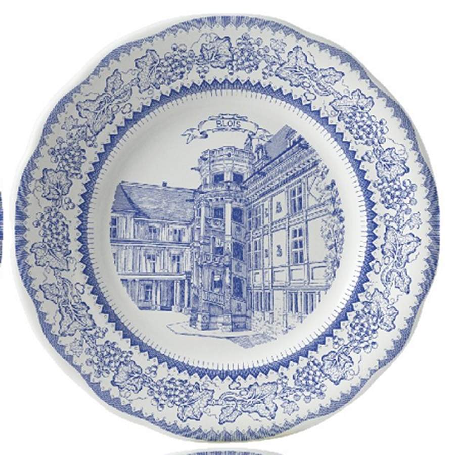 Chateaux de la Loire Dessert/Pie Plate by Faiencerie De Gien-1