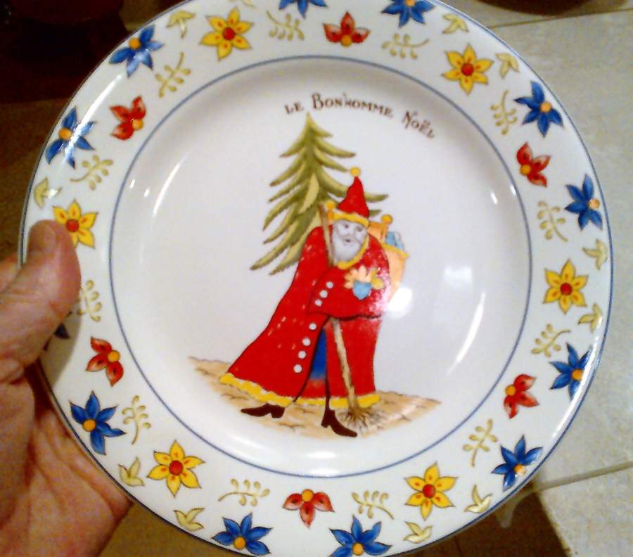 Les Fetes du Calendrier Salad Plate by Faiencerie De Gien-1