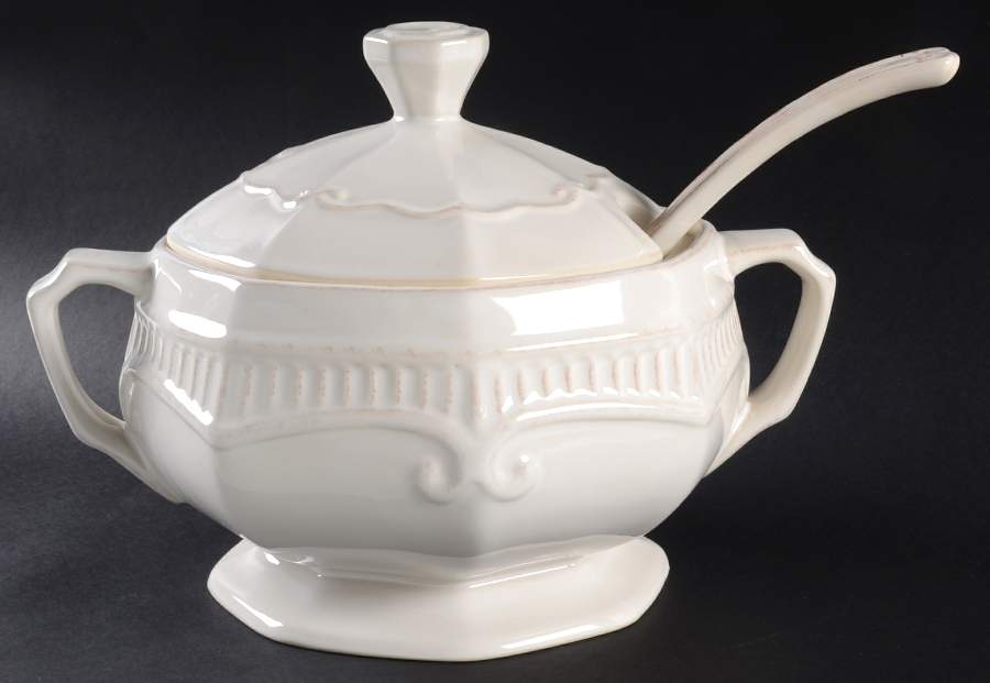Havenwood Tureen & Lid w/Ladle by Gibson Designs-1