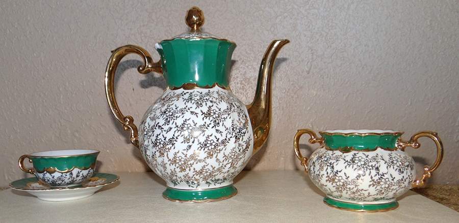 GIN326 Coffee Pot & Lid by Ginori 1735-1