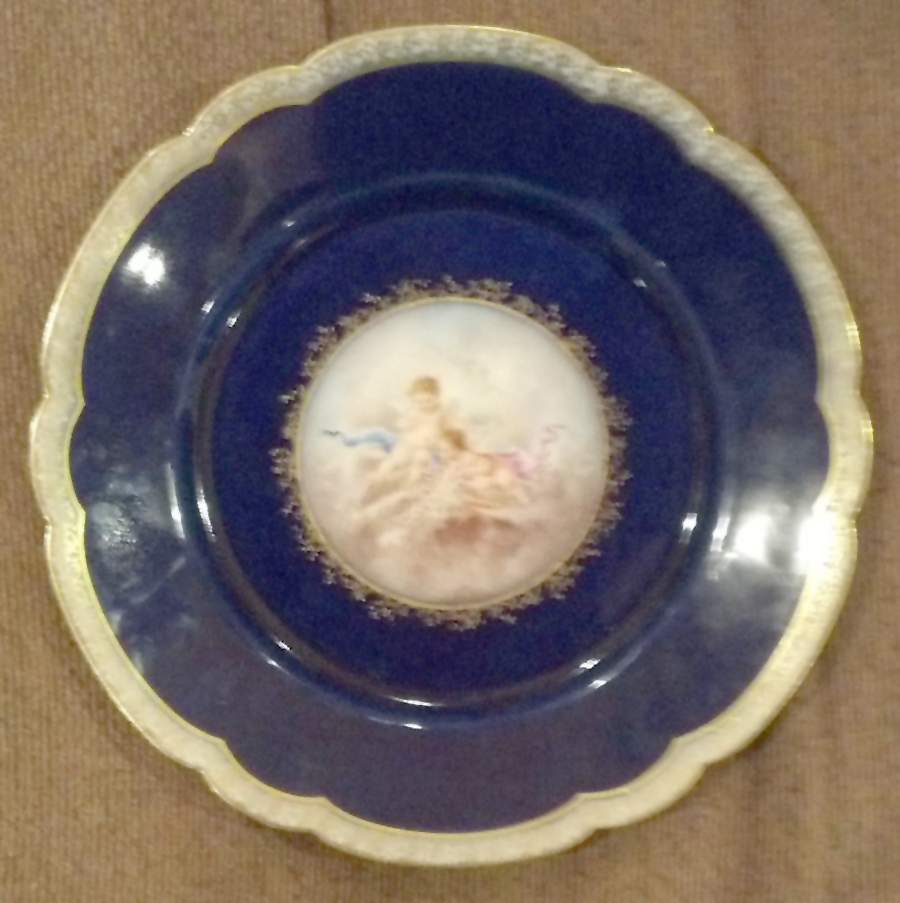 GUE754 Dinner Plate by WM Guerin-1