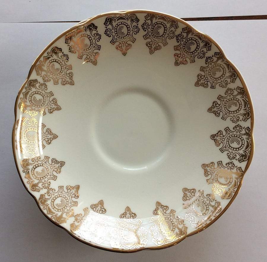 GRO78 Saucer by Grosvenor-1