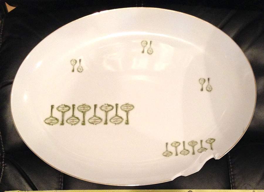 GOC78 16" Oval Serving Platter by Gold China-1