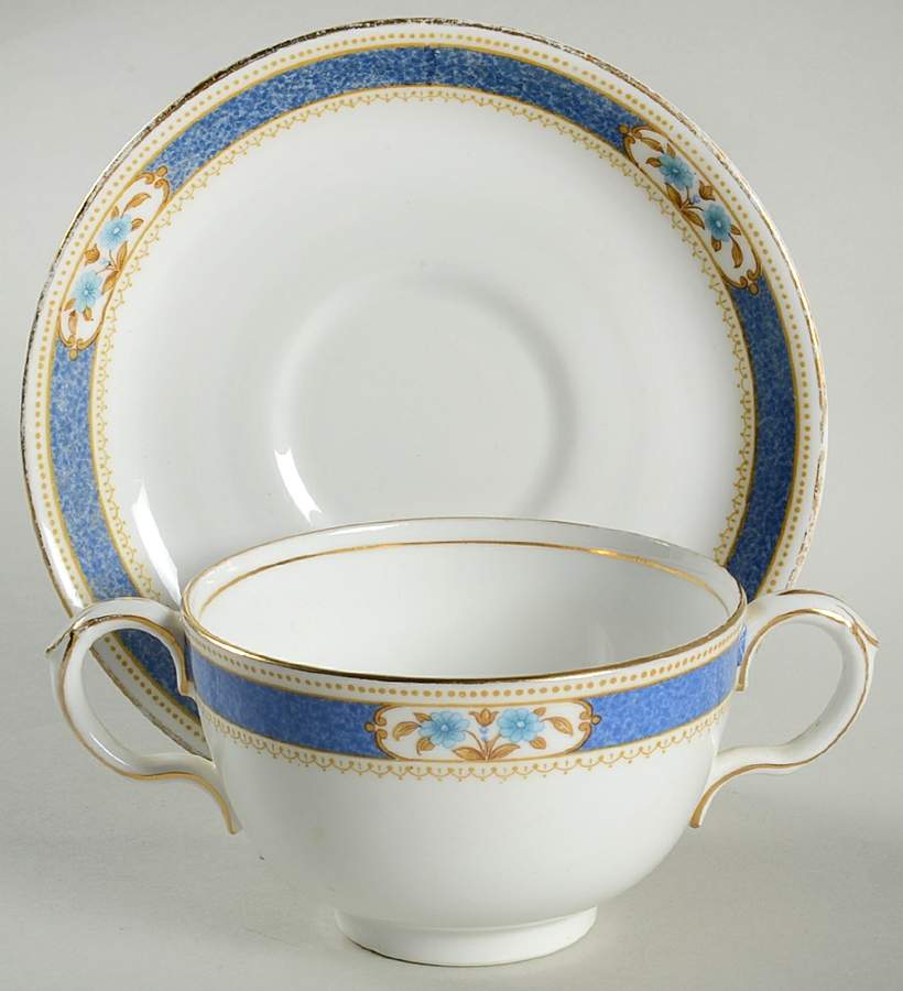 5851 Flat Bouillon Cup & Saucer by Grosvenor-1