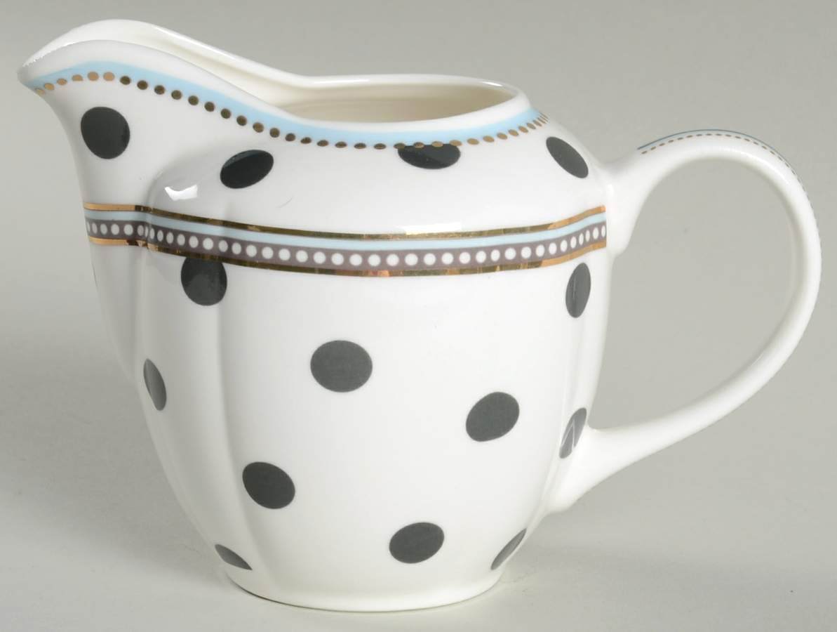 Scallop Navy Creamer by Grace's Teaware-1