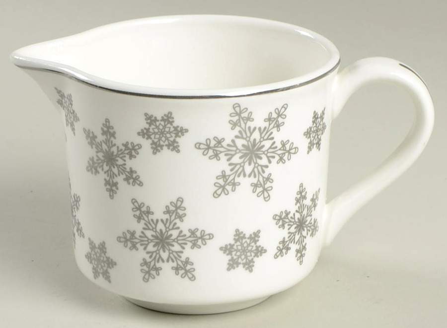 GTW9 Creamer by Grace's Teaware-1