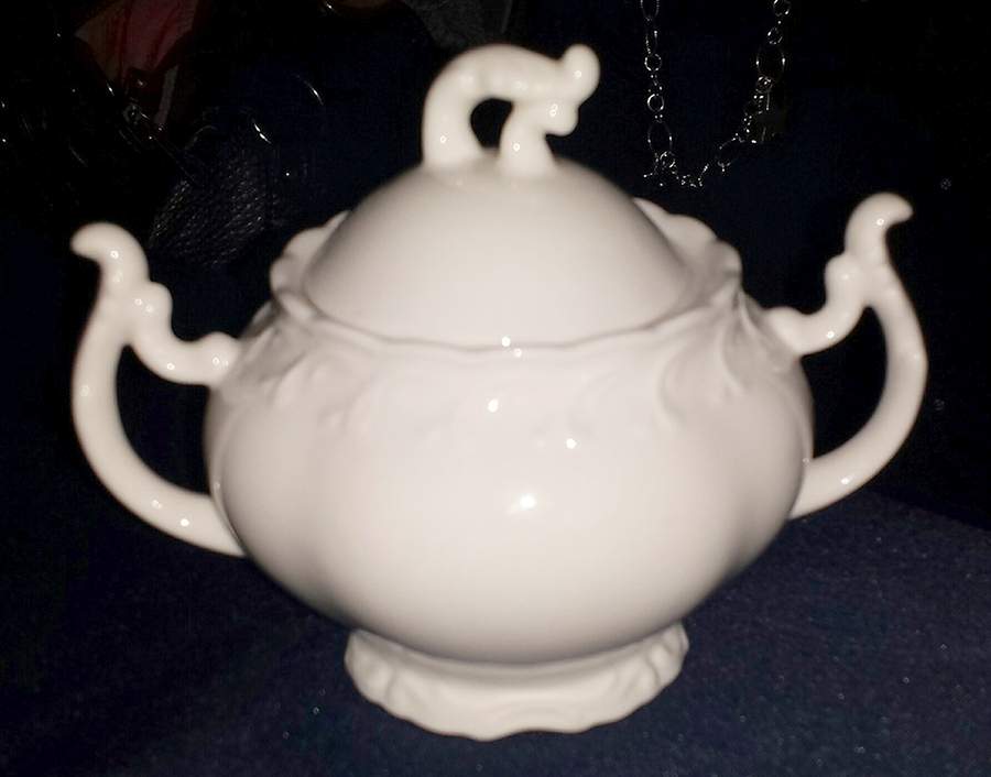 GTW10 Sugar Bowl & Lid by Grace's Teaware-1