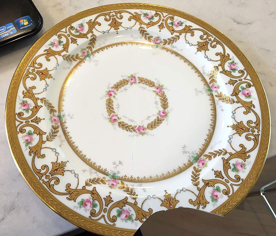 GRR22 Dinner Plate by Granger-Limoges-1