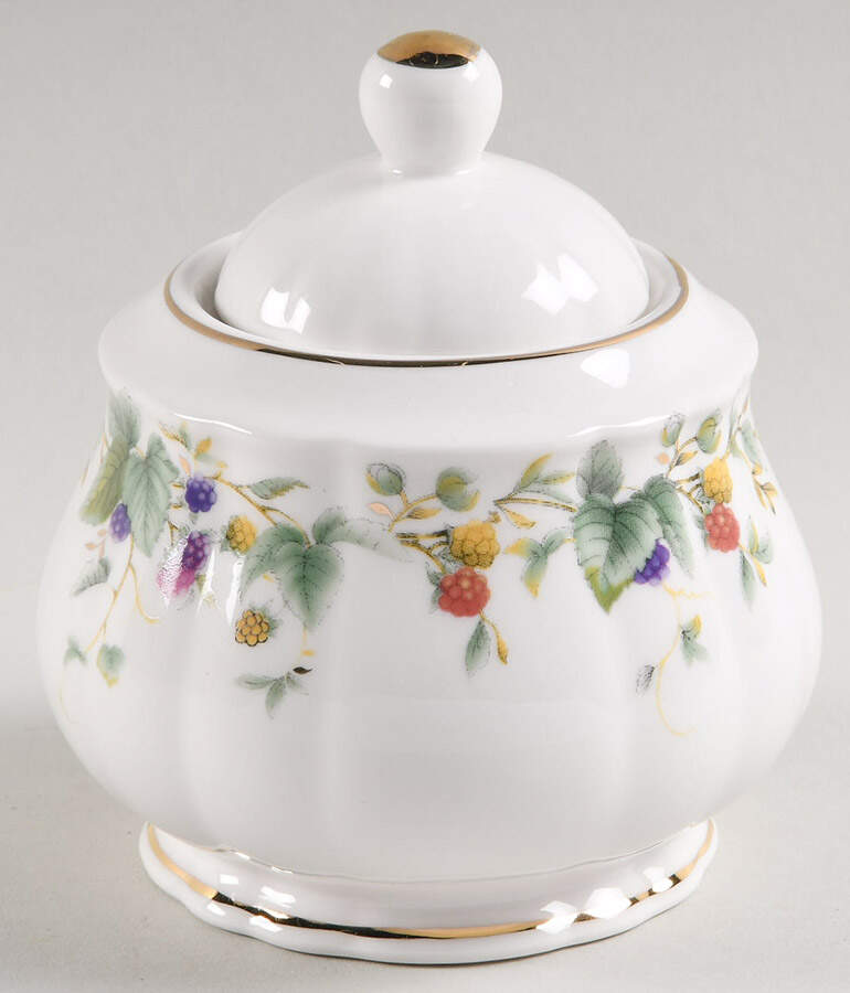 Berry Yard Sugar Bowl & Lid by Grace's Teaware-1