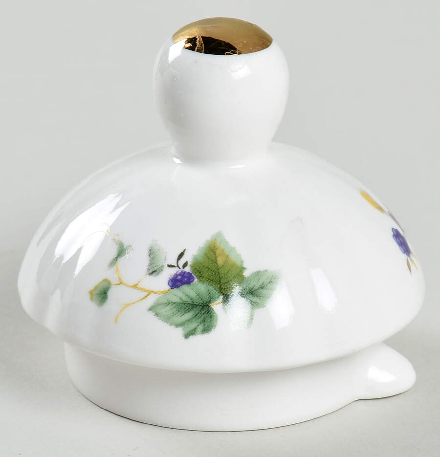 Berry Yard Lid for Teapot by Grace's Teaware-1