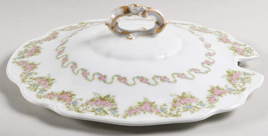 GUE776 Lid for Oval Tureen by WM Guerin-1