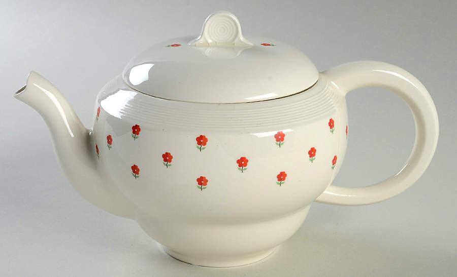 Dalyrimple (Cavitt Shaw) Teapot & Lid by WS George-1