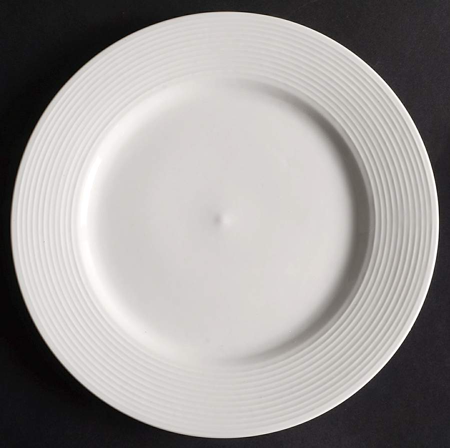 Pickwick Dinner Plate by Gorham-1