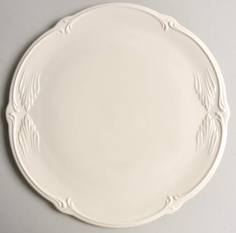 Rocaille Blanc (White) Cake Plate by Faiencerie De Gien-1
