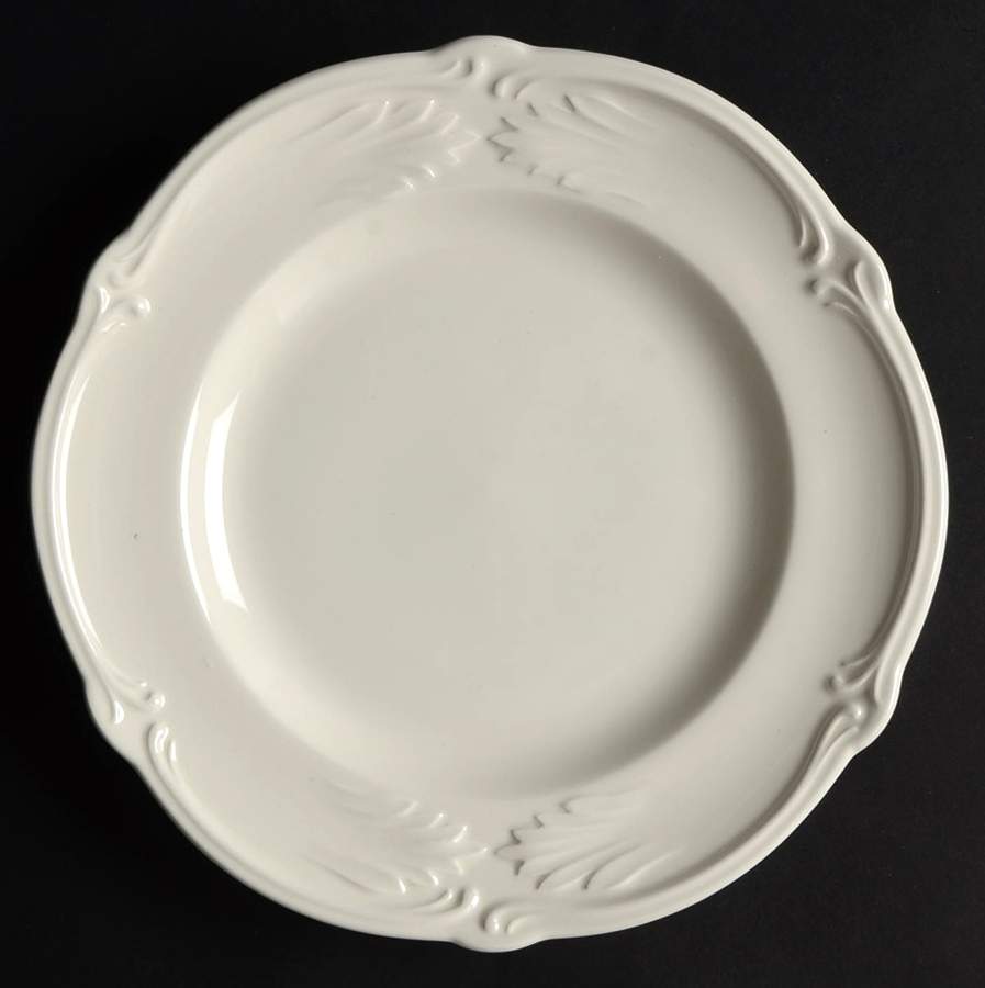 Rocaille Blanc (White) Canape Plate by Faiencerie De Gien-1