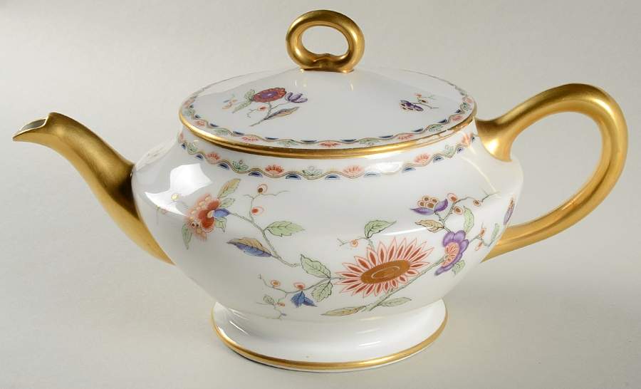 Old Chinese Teapot & Lid by Ginori 1735-1