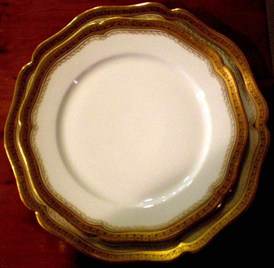 GUE791 Dinner Plate by WM Guerin-1