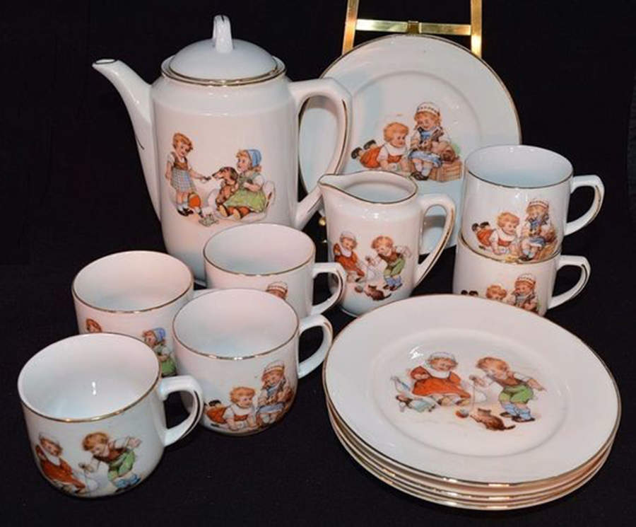 GMY371 Child's Coffee Pot & Lid by Germany-1
