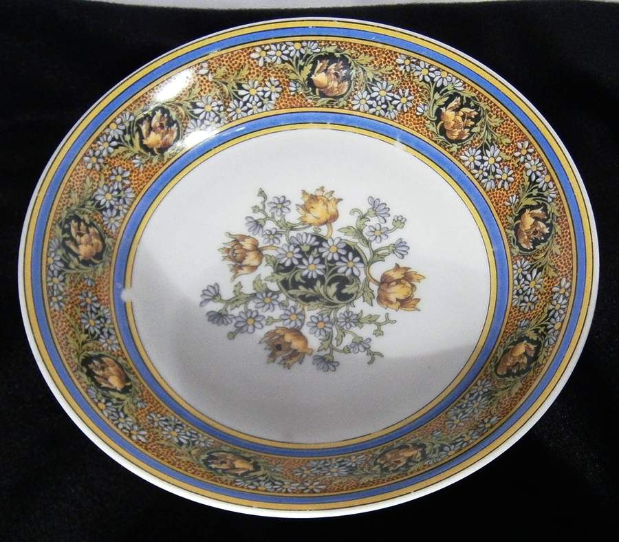GUE795 9" Round Vegetable Bowl by WM Guerin-1