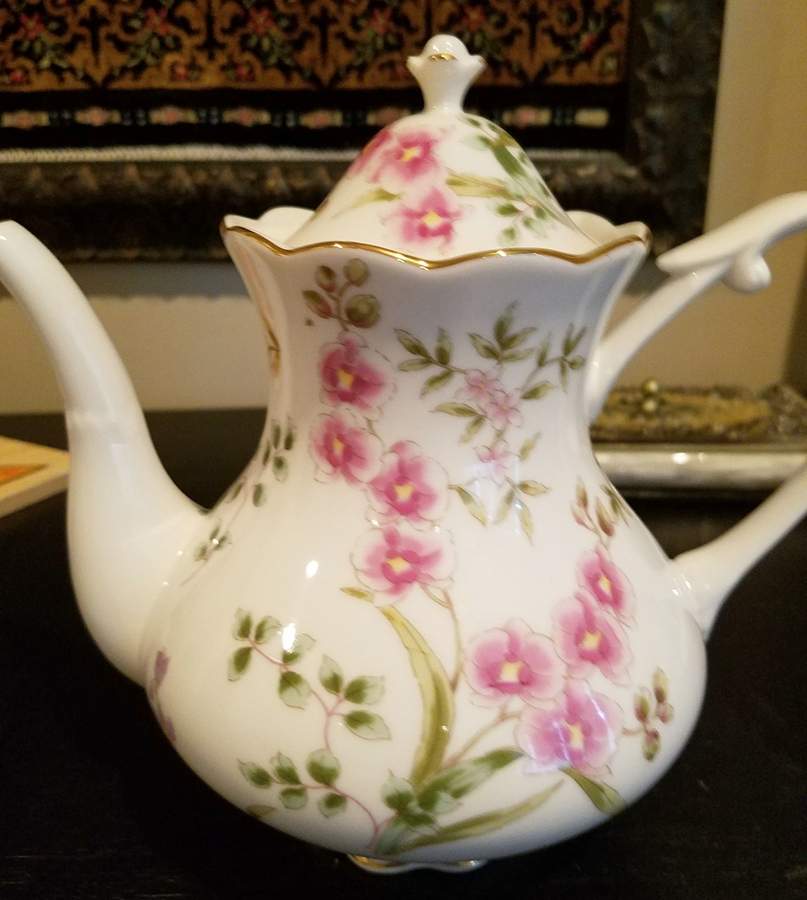 Lily Tea/Coffee Pot & Lid by Grace's Teaware-1