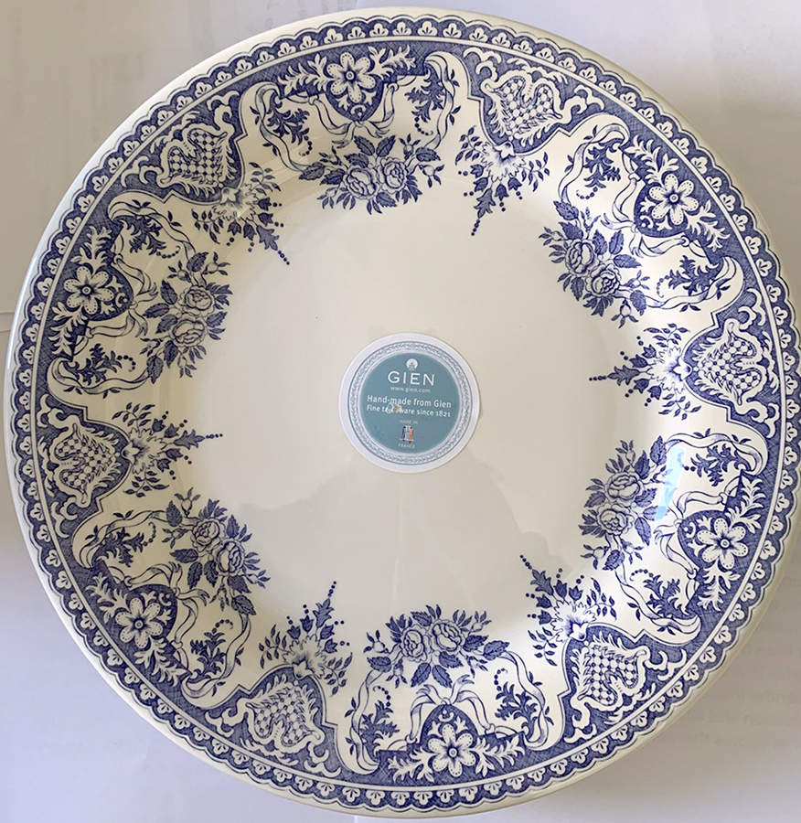 GIE46 Dinner Plate by Faiencerie De Gien-1