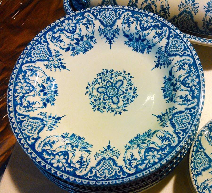 GIE46 Rim Soup Bowl by Faiencerie De Gien-1