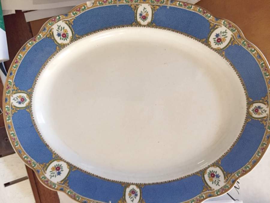 Cathay (Scalloped) 16" Oval Serving Platter by Grosvenor-1
