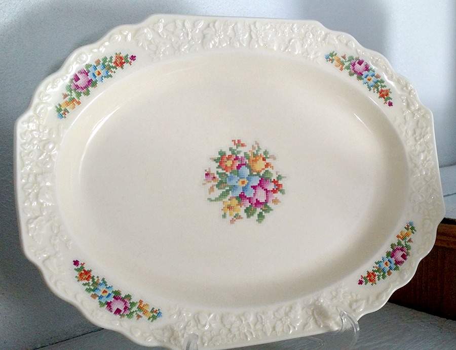 GEO607 16" Oval Serving Platter by WS George-1
