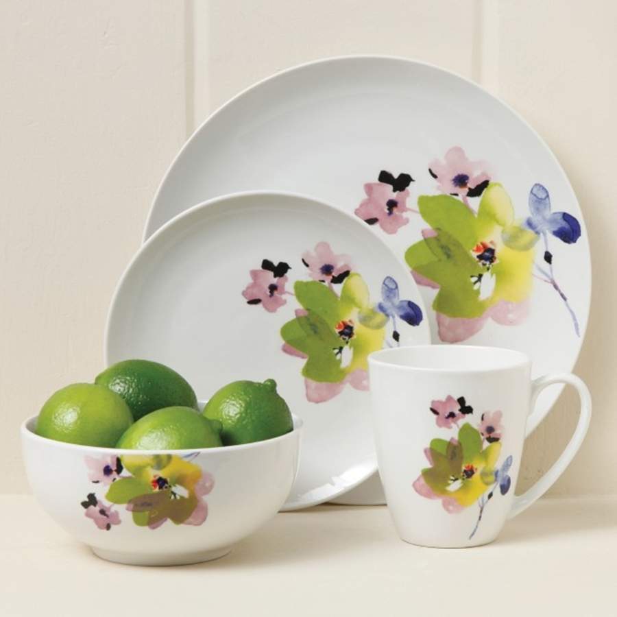 Avalyn Dinner Plate by Gibson Designs-1