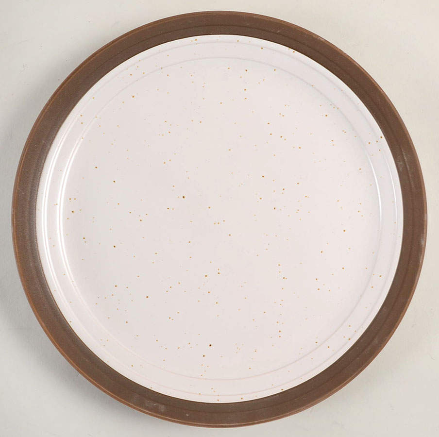 Brynn White Dinner Plate by Gibson Designs-1