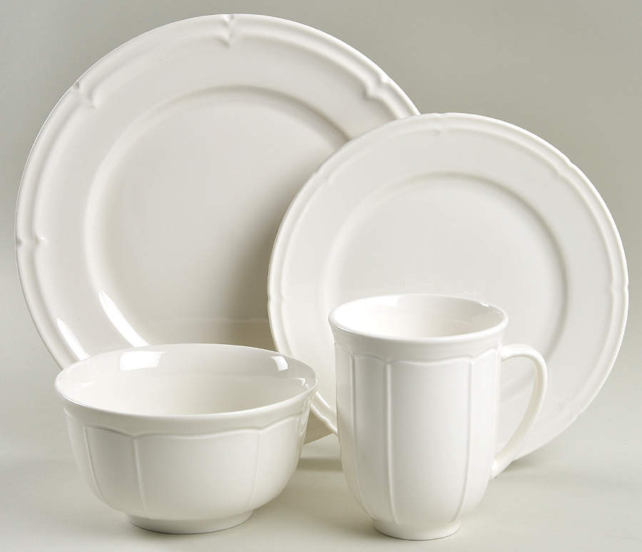 Paton 4 Piece Place Setting by Gibson Designs-1