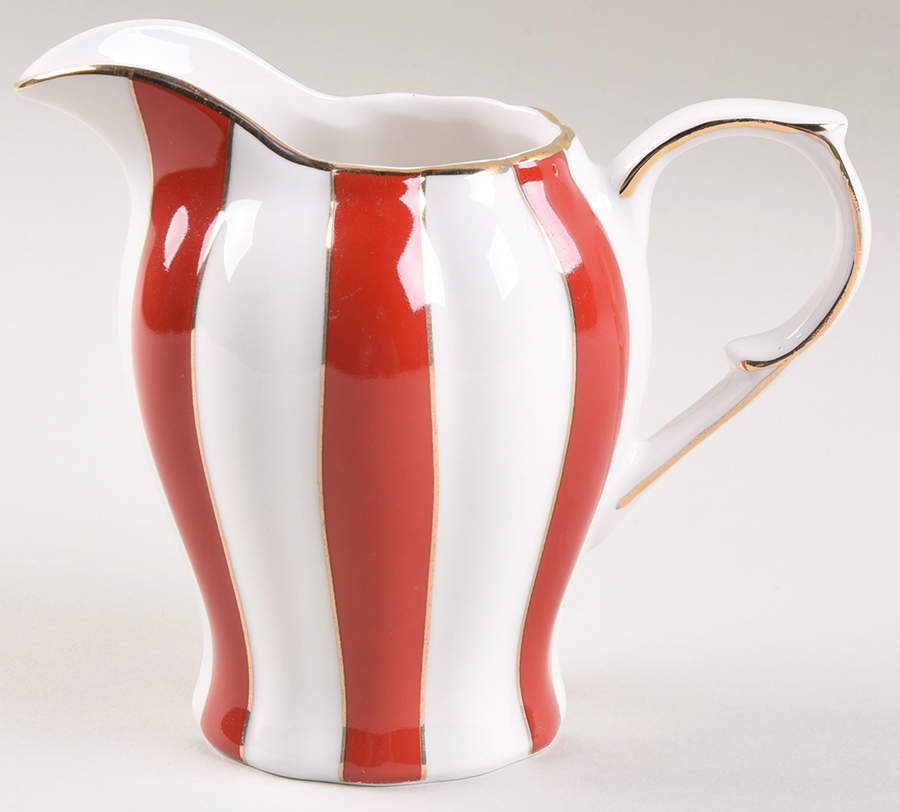 Red Scallop Creamer by Grace's Teaware-1