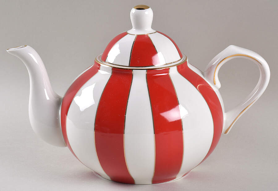 Red Scallop Teapot & Lid by Grace's Teaware-1