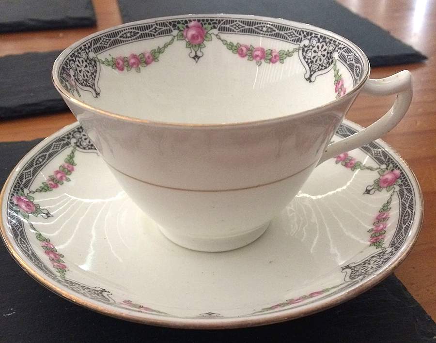 1014A Footed Cup & Saucer Set by Gladstone-1