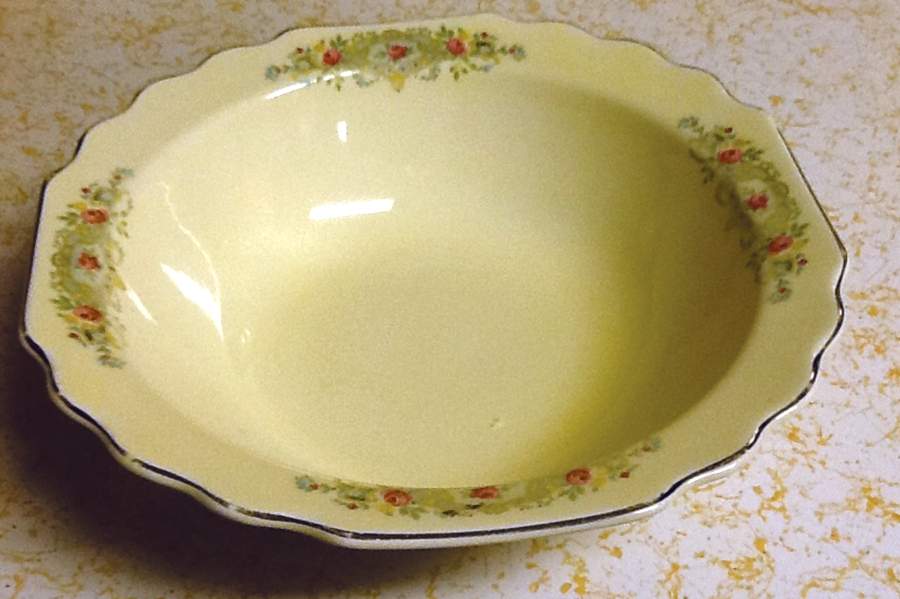 GEO376 8" Round Vegetable Bowl by WS George-1