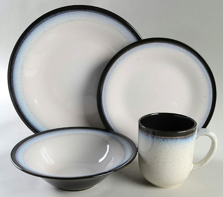 Chroma 4 Piece Place Setting by Gibson Designs-1