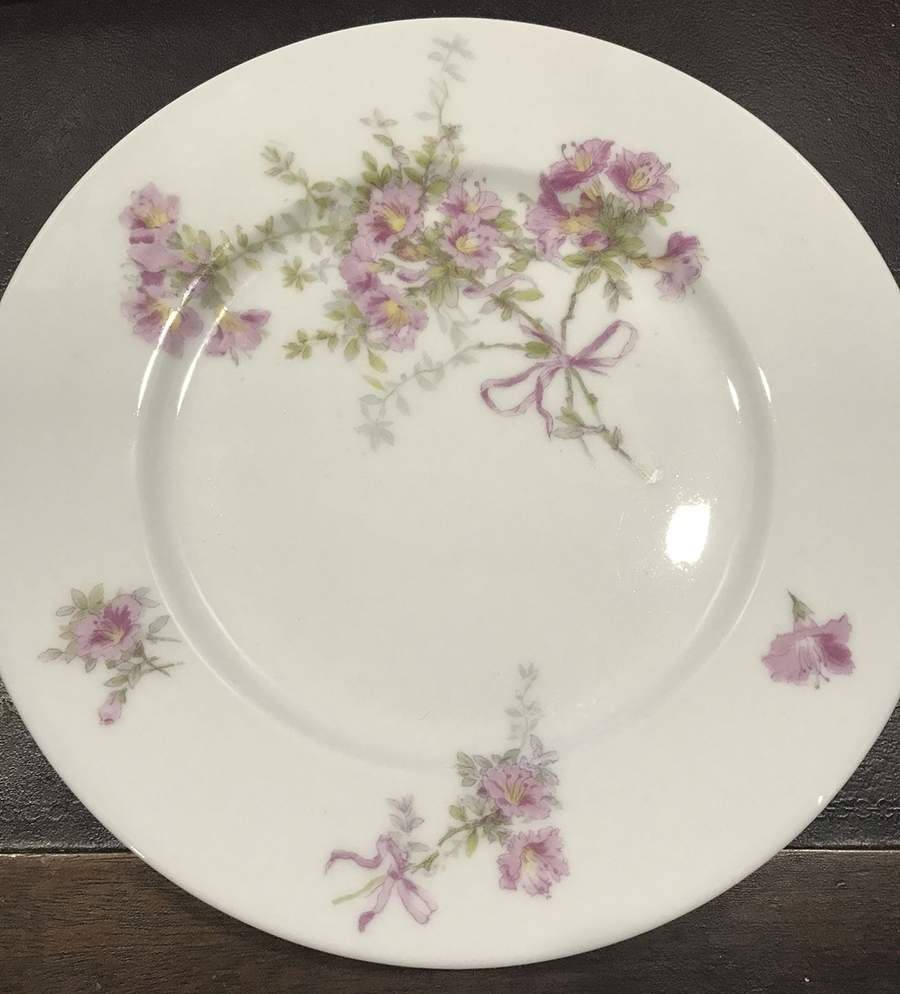 GUE824 Salad Plate by WM Guerin-1