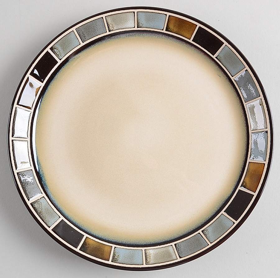 Casa Gris Salad/Dessert Plate by Gibson Designs-1