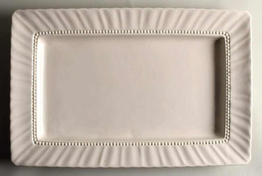 Crown 20" Rectangular Serving Platter by Gibson Designs-1
