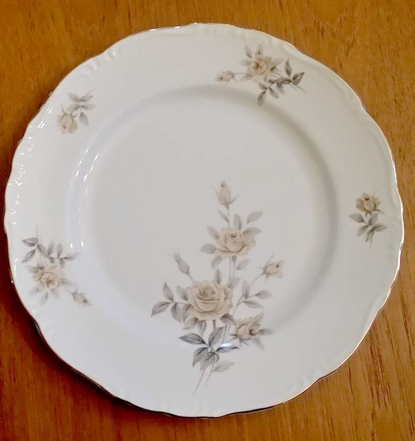 Wood Rose Dinner Plate by Gold China-1