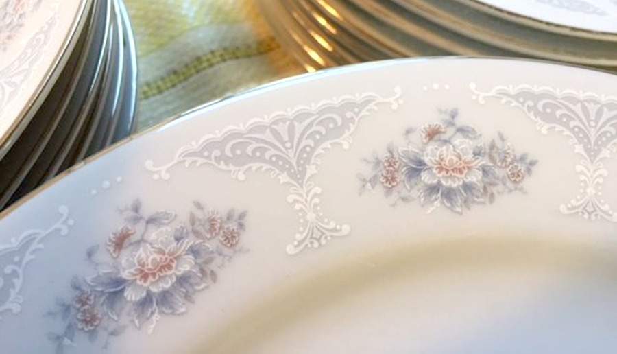 GID479 Dinner Plate by Gibson Designs-1