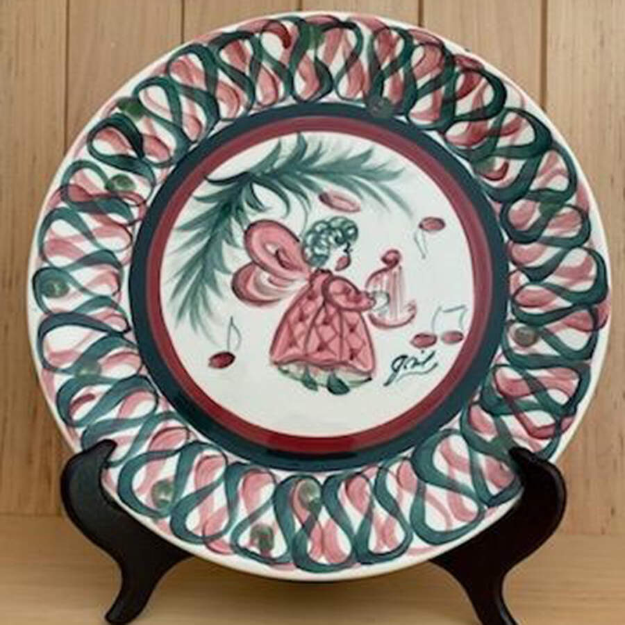 GAP29 Dinner Plate by Gail Pittman-1