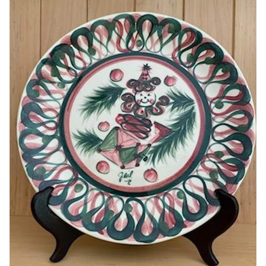GAP29 Dinner Plate by Gail Pittman-1