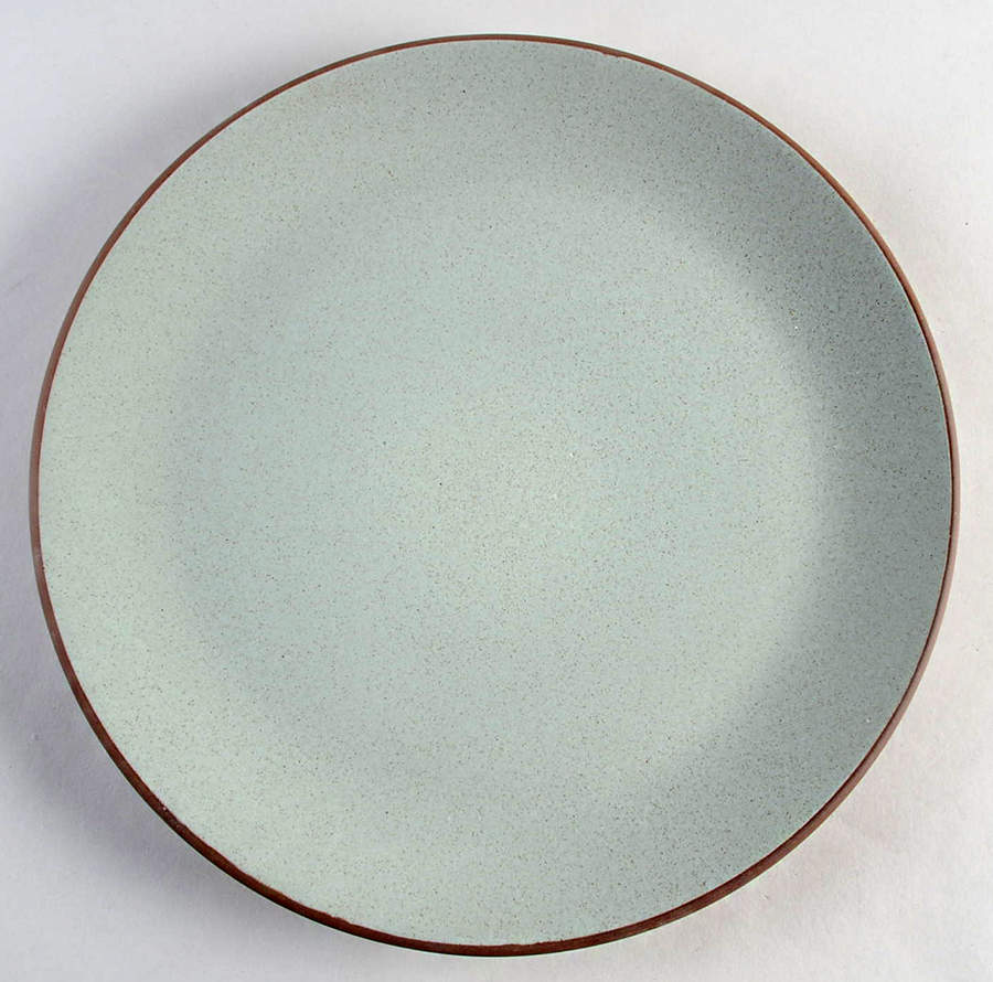 Contempo Classic Mint Dinner Plate by Gibson Designs-1